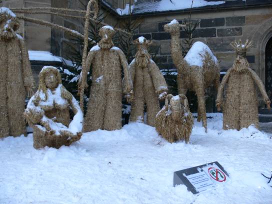 41. Slaměný betlém
