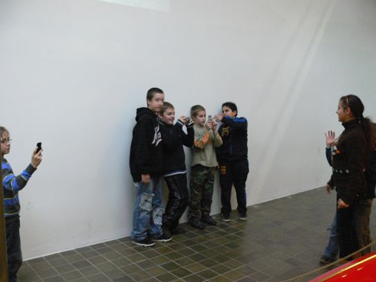 30. Účastníci srazu v muzeu
