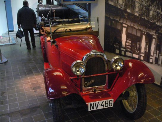 33. Automobil Aero 10 HP
