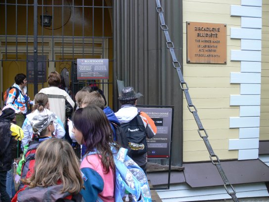 29. Vstup do bludiště
