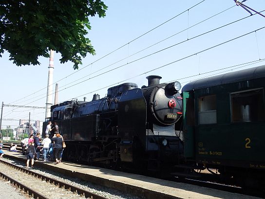 1. Parní lokomotiva
