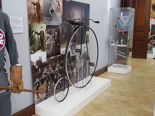 33. V muzeu, historické kolo
