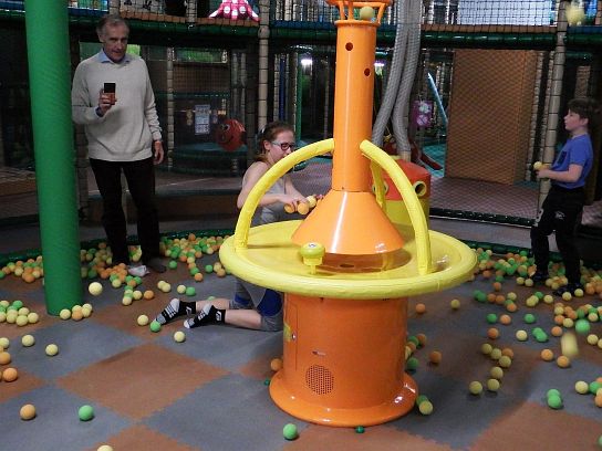 6. Ve Funparku v Centru Babylon
