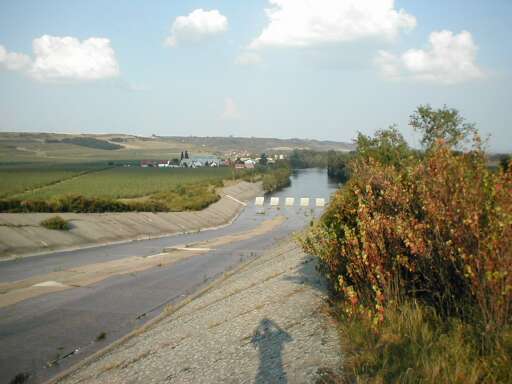 Přepad, pohled dolů Přepad, pohled dolů