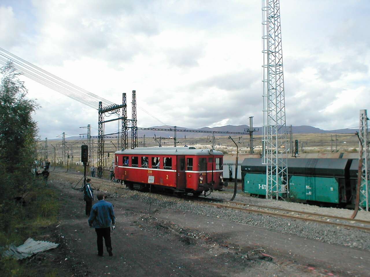 Motorový vůz v dole