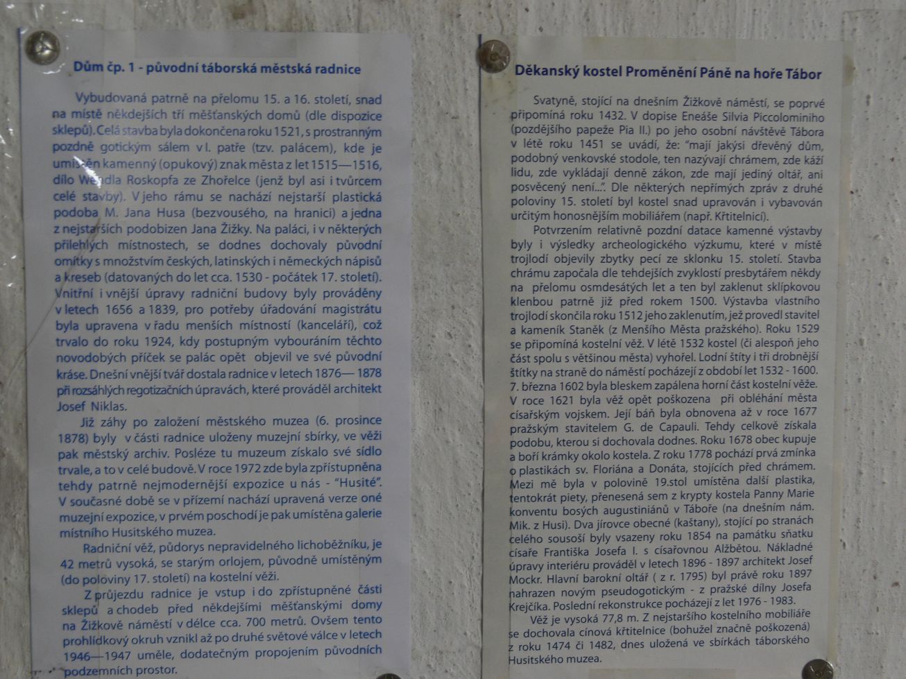 18. Informace o radnici a kostele
