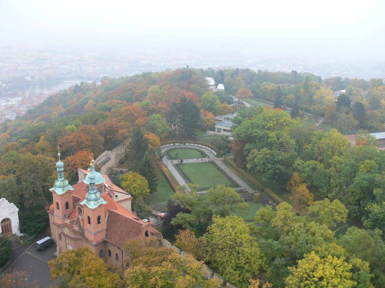 22. Výhled z petřínské rozhledny
