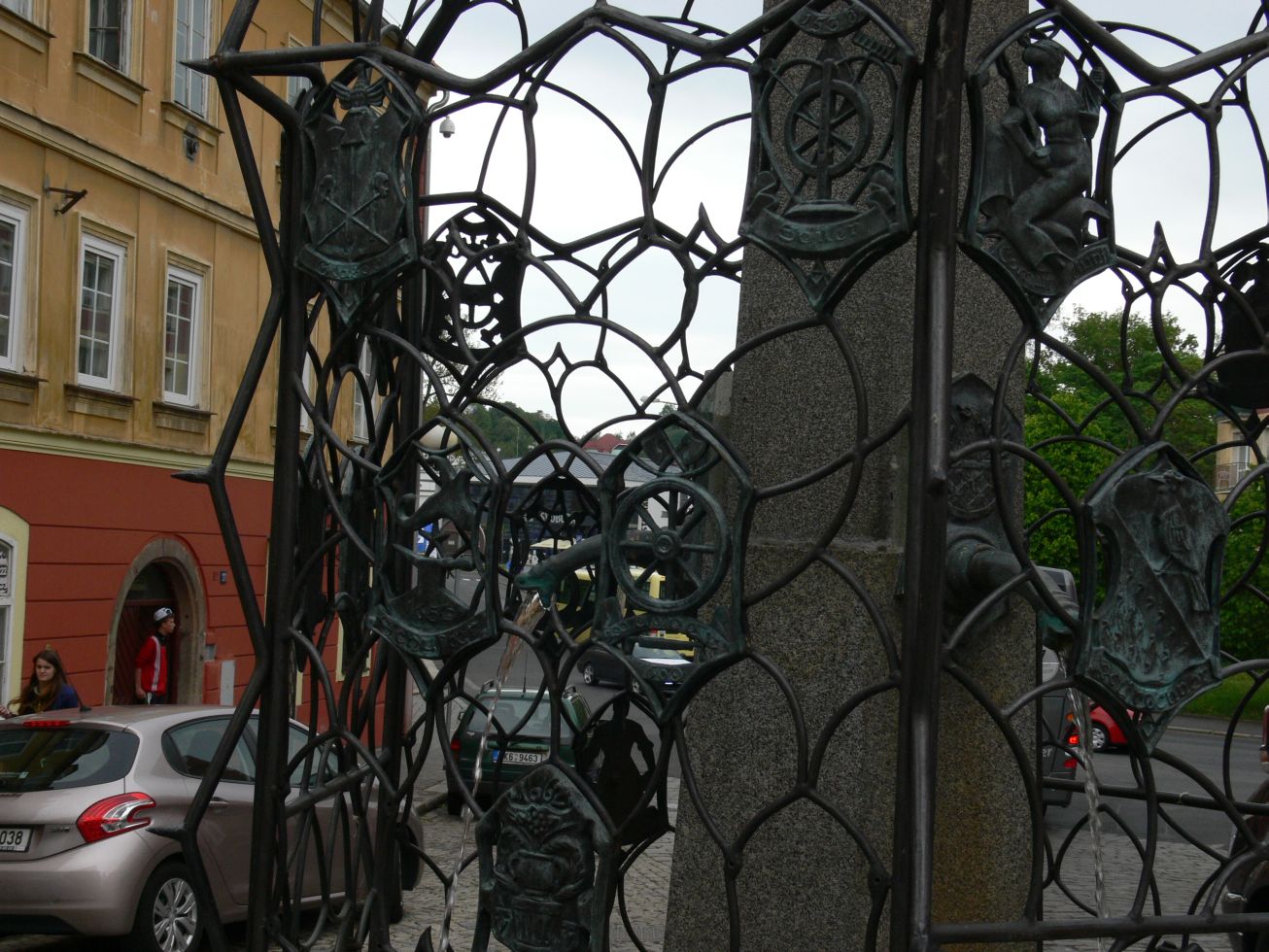 51. Detail Cechovní kašny
