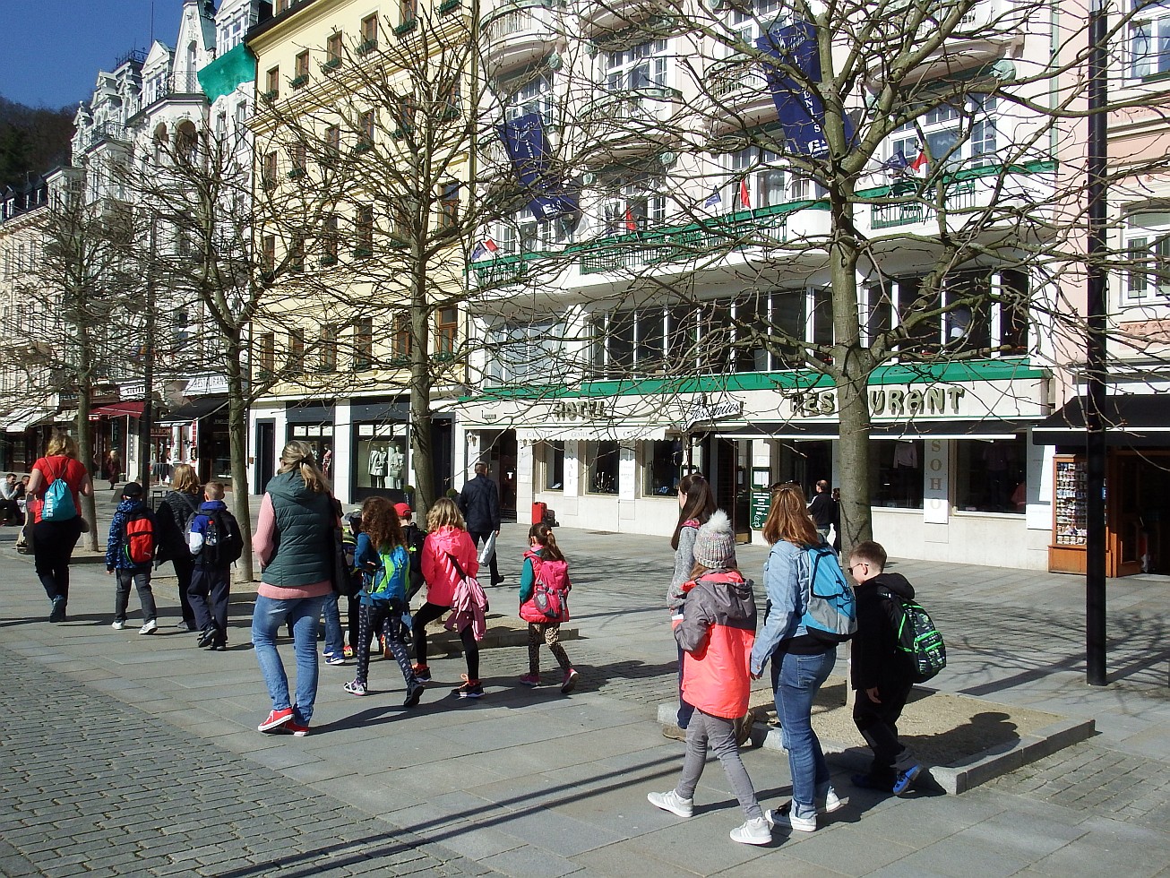 6. Cesta k druhé lanovce
