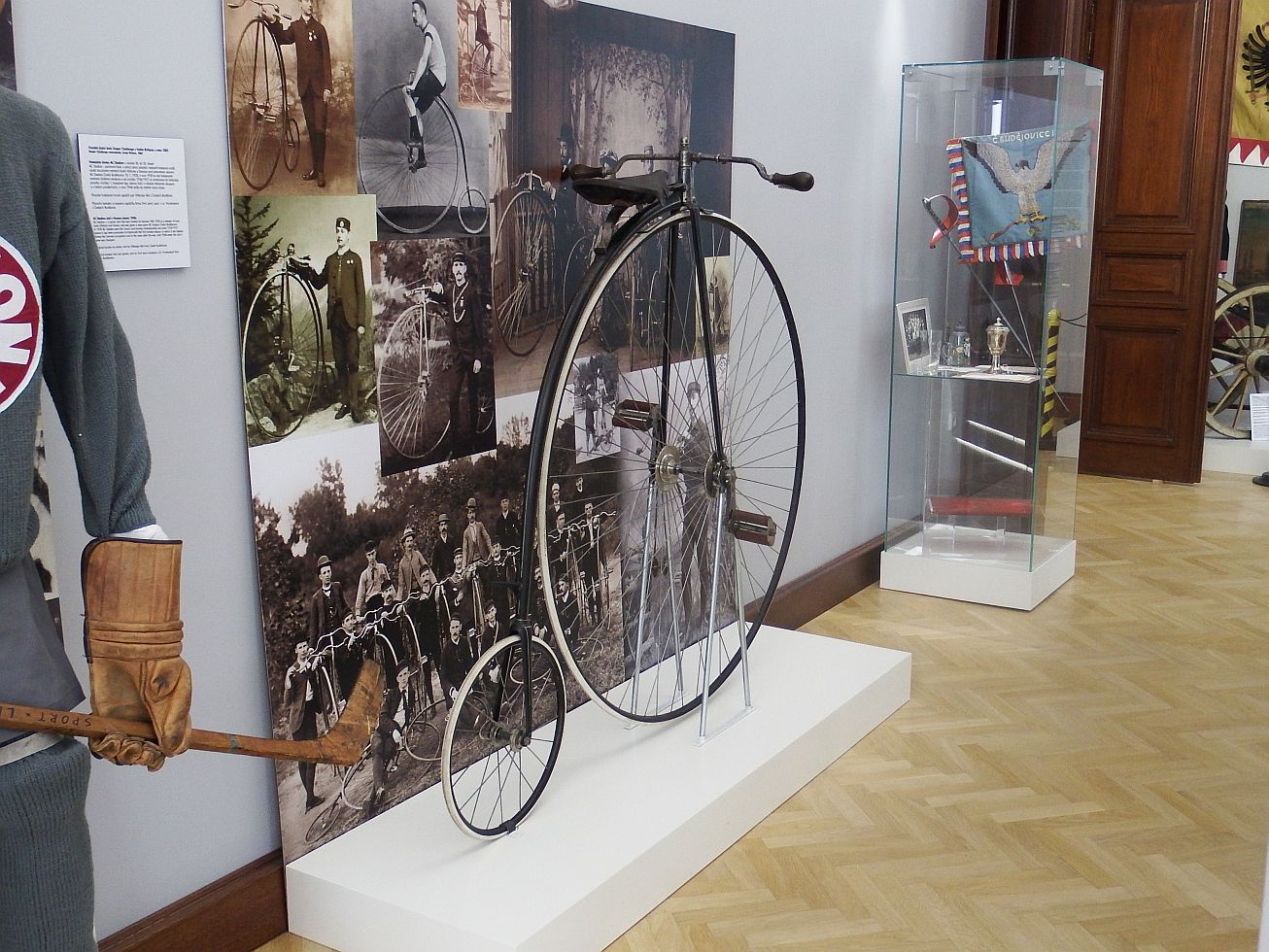 33. V muzeu, historické kolo
