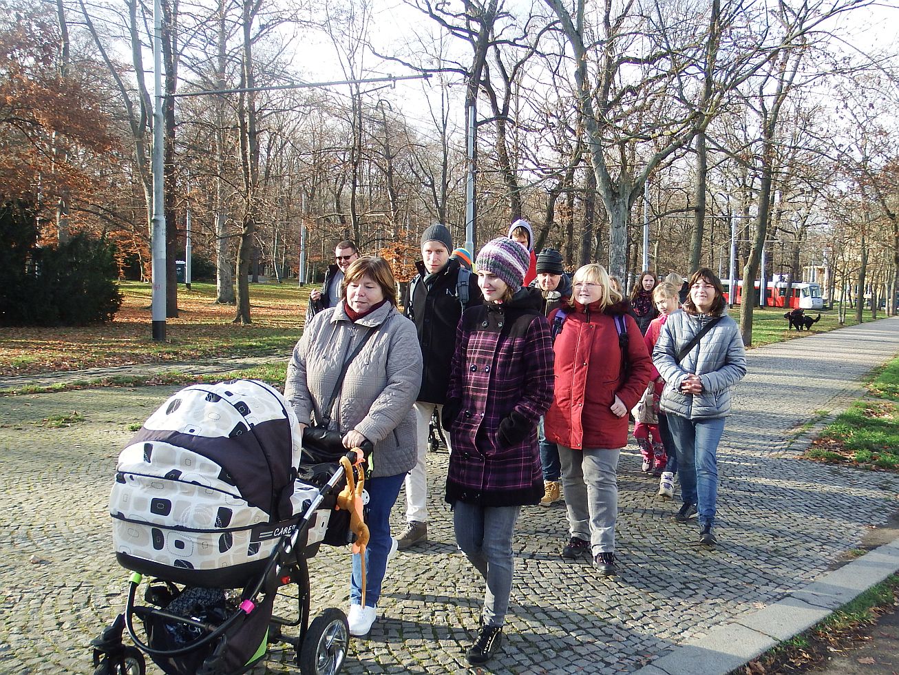 8. Cesta z planetária
