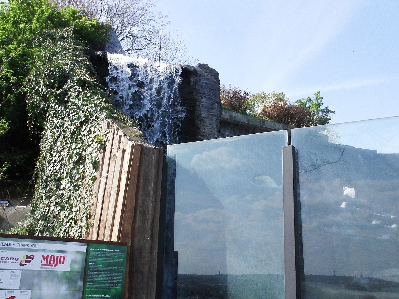 38. Vodopád u ledních medvědů
