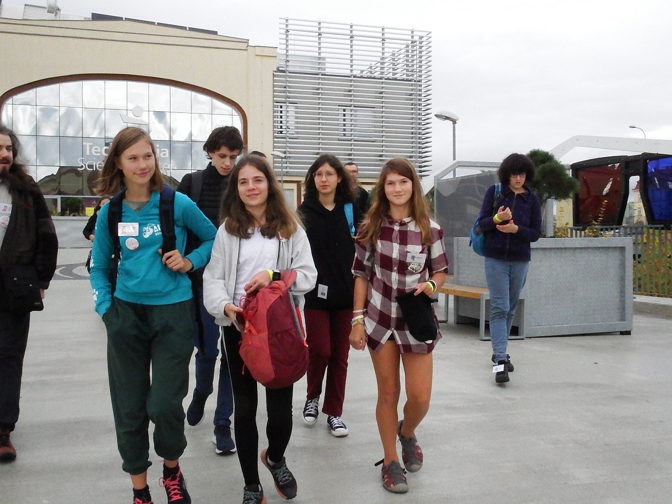 13. Odchod z Techmánie
