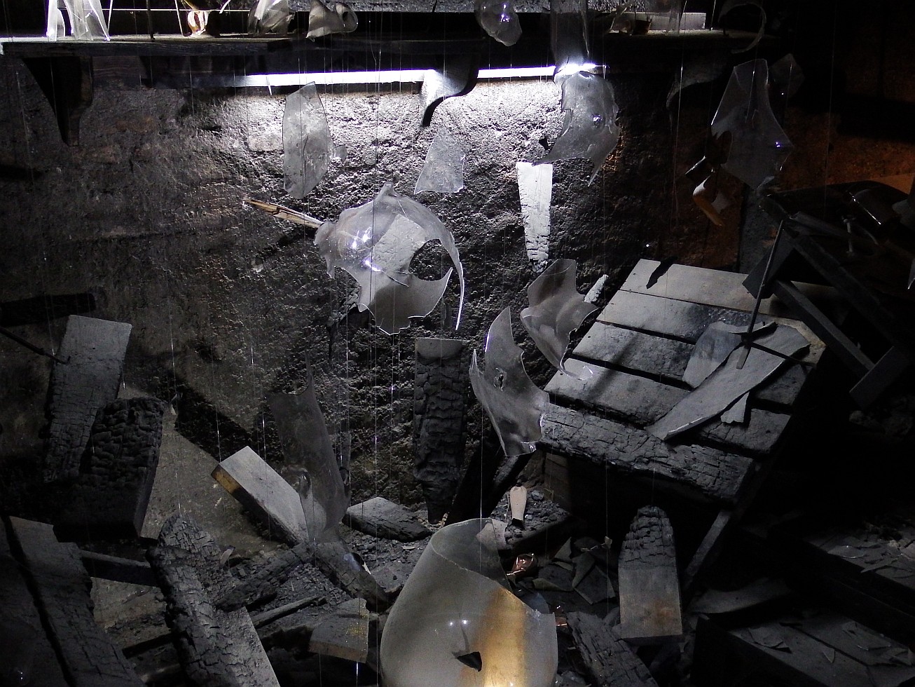 21. Výbuch v laboratoři
