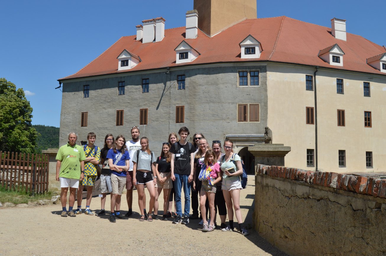 21. Skupinové foto se všemi účastníky srazu.
