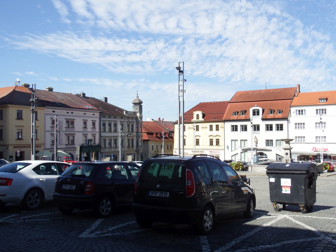 5. Náměstí
