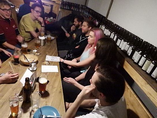 4. Účastníci srazu v 20:19 hodin
