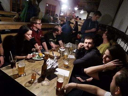 5. Účastníci srazu v 20:30 hodin
